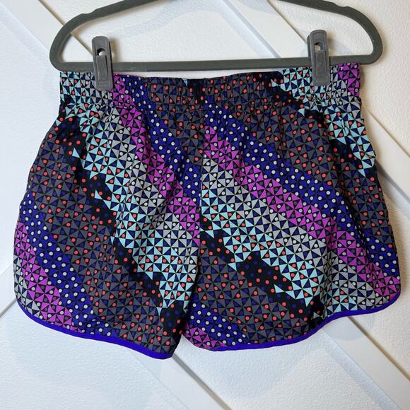 Victoria's Secret VSX Sport The Player Running Shorts Geometric Pattern Size L - Picture 2 of 6